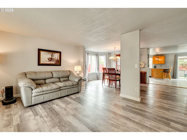 2610 Nw 8TH St, Battle Ground, WA 98604
