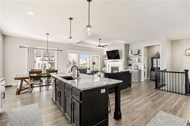 11410 Bluestem Drive, Kearney, MO 64060