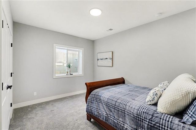 11410 Bluestem Drive, Kearney, MO 64060