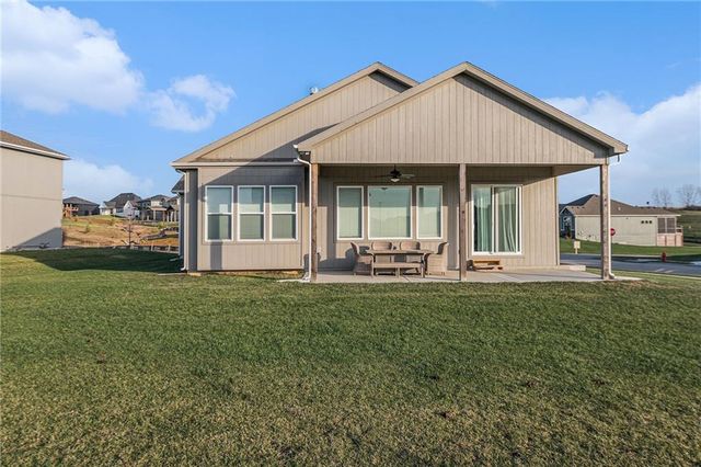 11410 Bluestem Drive, Kearney, MO 64060