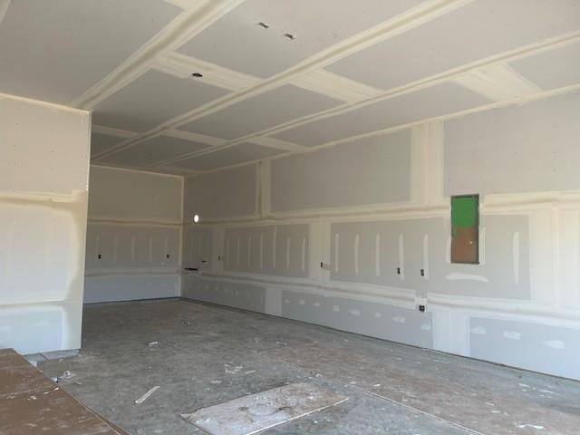 497 Hunters Crossing Drive, Sealy, TX 77474