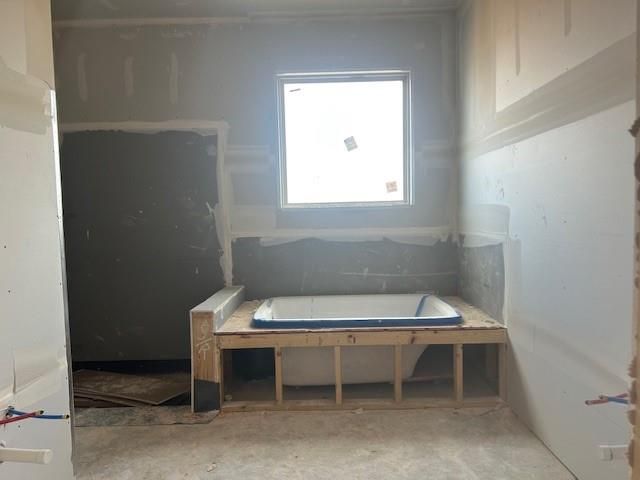 497 Hunters Crossing Drive, Sealy, TX 77474