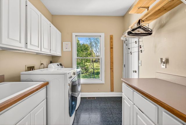230 Cavenaugh Court, Powell, OH 43065