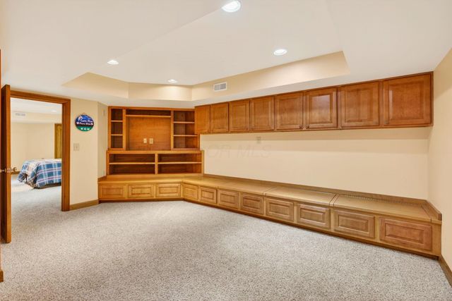 230 Cavenaugh Court, Powell, OH 43065