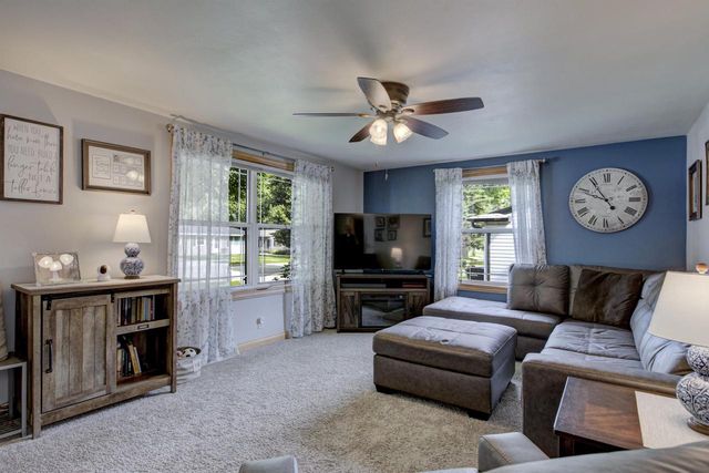 2320 S GREENVIEW STREET, Appleton, WI 54915