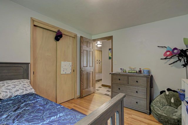 2320 S GREENVIEW STREET, Appleton, WI 54915