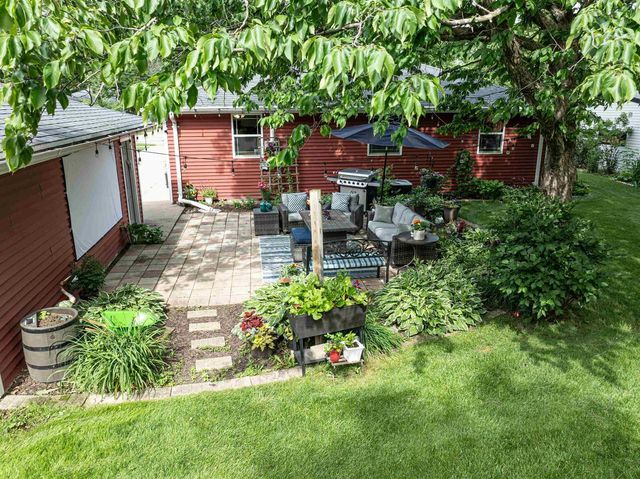 2320 S GREENVIEW STREET, Appleton, WI 54915