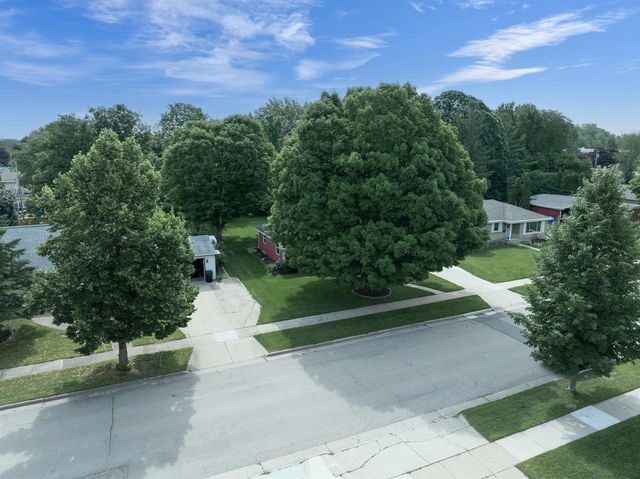 2320 S GREENVIEW STREET, Appleton, WI 54915