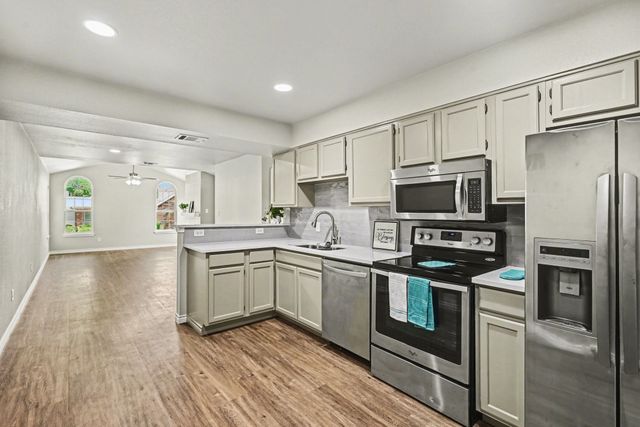 6113 Haley Lane, Fort Worth, TX 76132