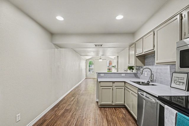 6113 Haley Lane, Fort Worth, TX 76132