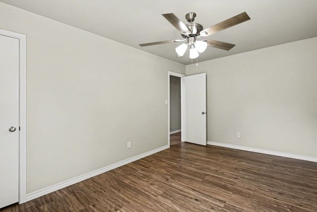 6113 Haley Lane, Fort Worth, TX 76132