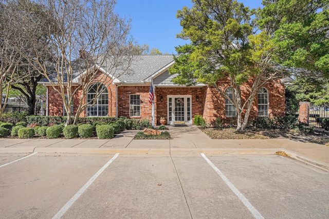 6113 Haley Lane, Fort Worth, TX 76132