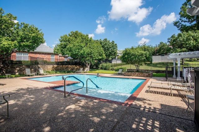 6113 Haley Lane, Fort Worth, TX 76132