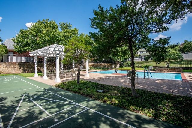 6113 Haley Lane, Fort Worth, TX 76132