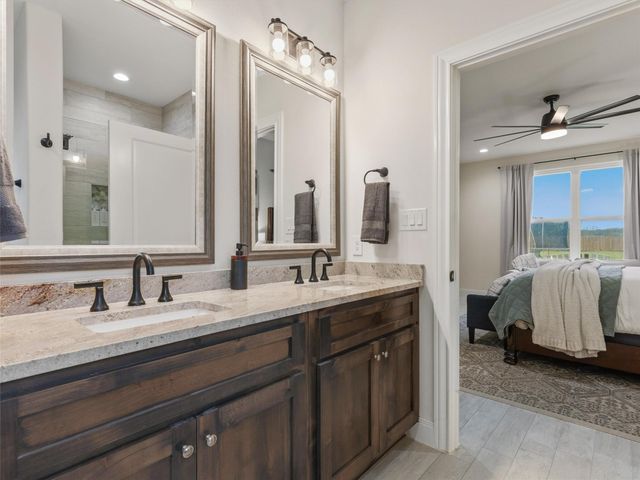 334 Webb ST, Smithville, TX 78957