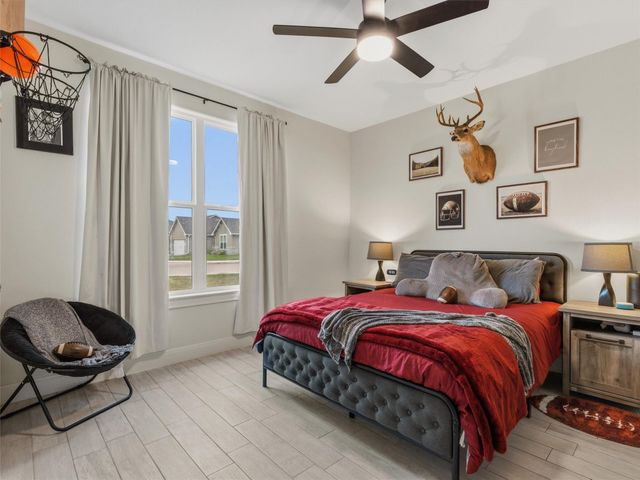 334 Webb ST, Smithville, TX 78957