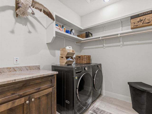 334 Webb ST, Smithville, TX 78957