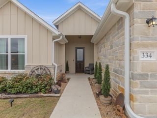 334 Webb ST, Smithville, TX 78957