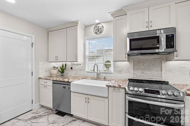 596 Maple Ridge Circle, Salisbury, NC 28147