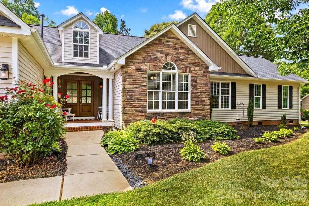 596 Maple Ridge Circle, Salisbury, NC 28147