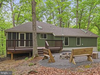 94 AURORA BOREALIS LN, Hedgesville, WV 25427