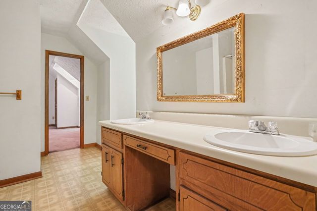 948 Hightower Trail, Oxford, GA 30054