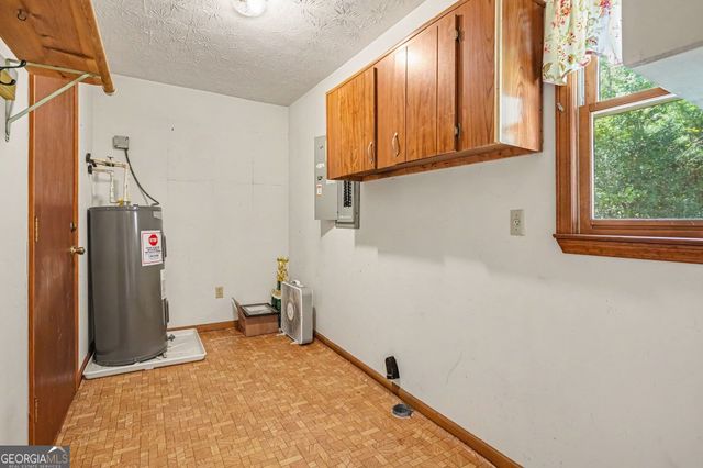 948 Hightower Trail, Oxford, GA 30054