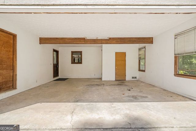 948 Hightower Trail, Oxford, GA 30054