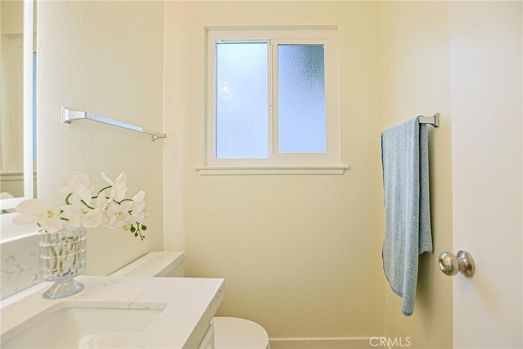 Image 31 of property listing at 2301 W Manly, Santa Ana, CA 92704