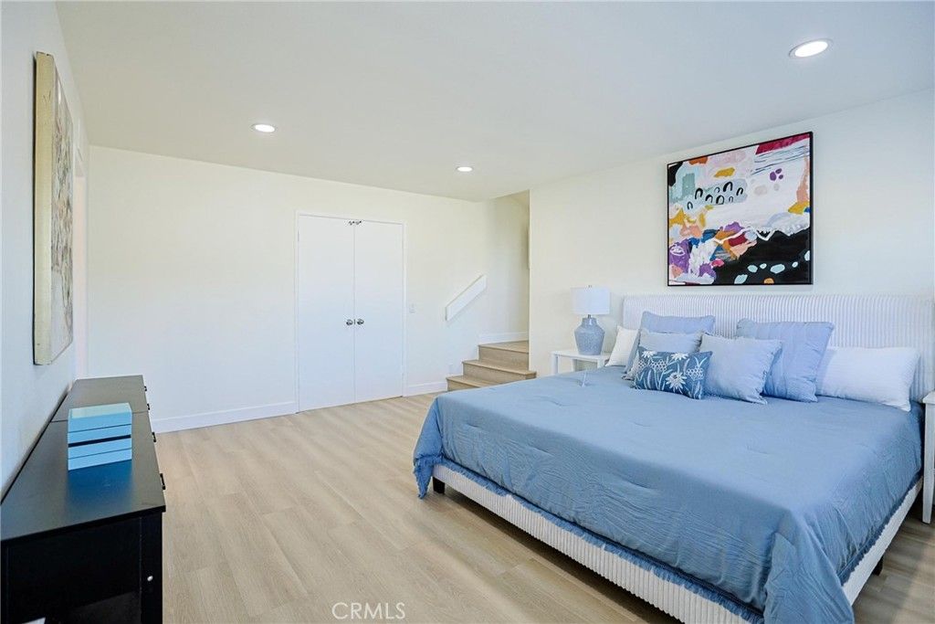 Image 41 of property listing at 2301 W Manly, Santa Ana, CA 92704