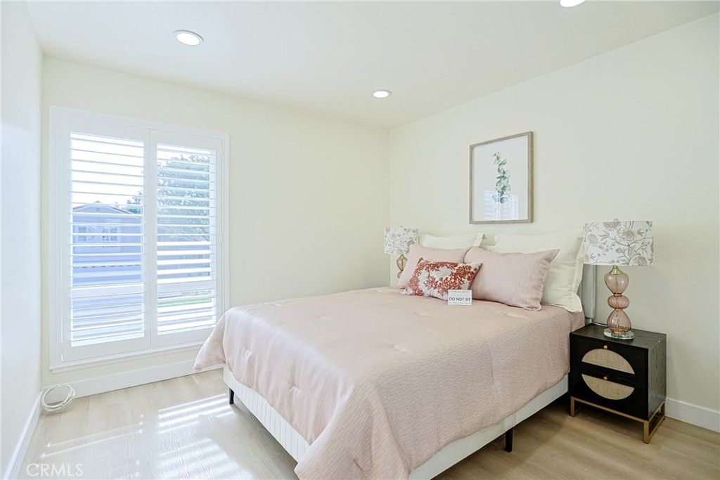 Image 56 of property listing at 2301 W Manly, Santa Ana, CA 92704