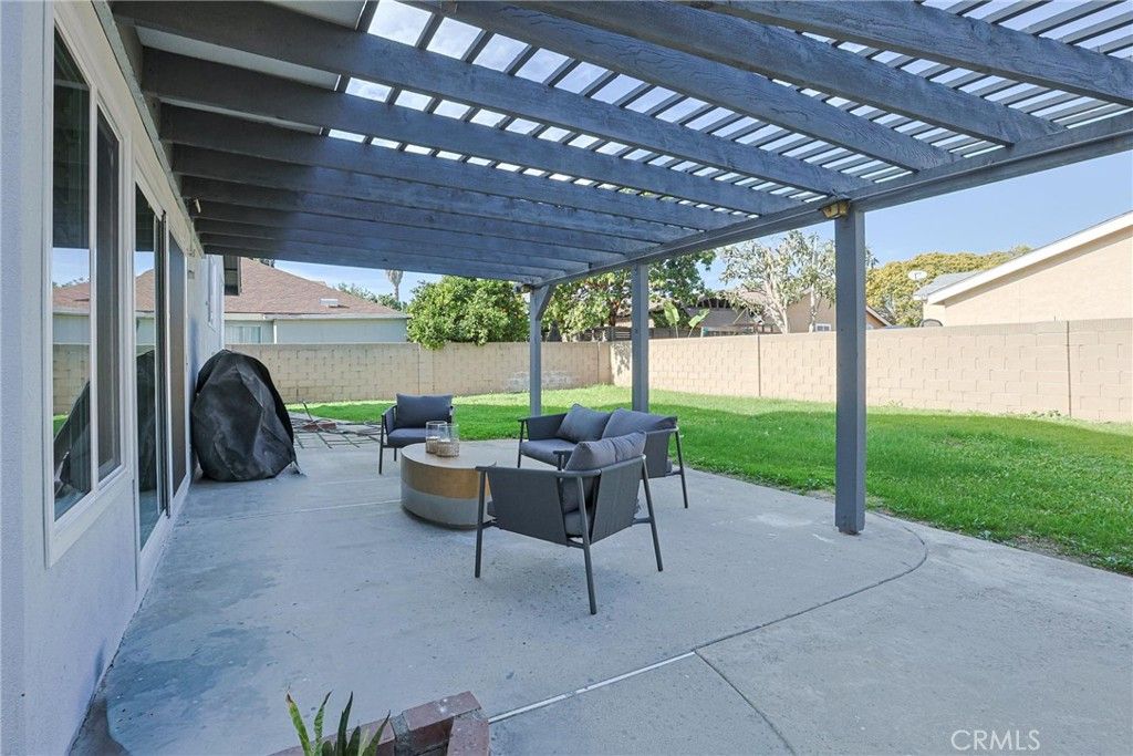Image 62 of property listing at 2301 W Manly, Santa Ana, CA 92704