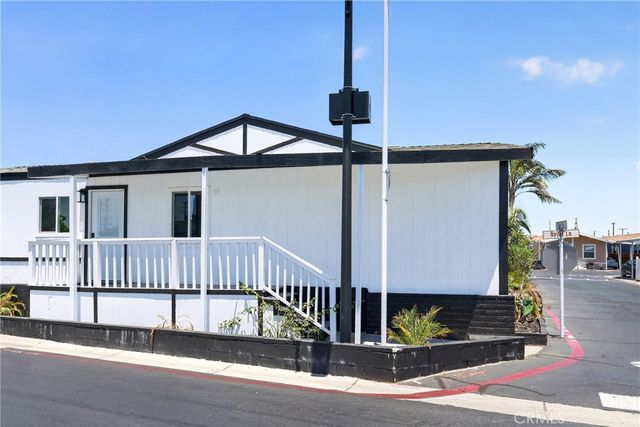 215 S Sullivan Street 220, Santa Ana, CA 92704