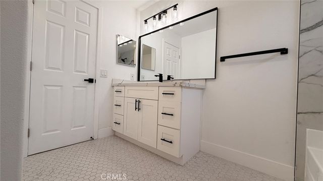 215 S Sullivan Street 220, Santa Ana, CA 92704