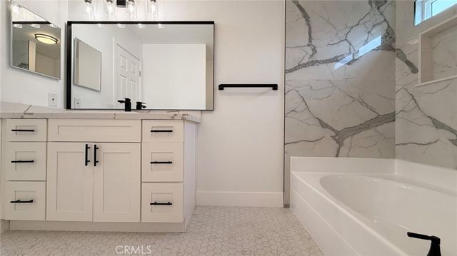 215 S Sullivan Street 220, Santa Ana, CA 92704