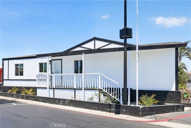 215 S Sullivan Street 220, Santa Ana, CA 92704
