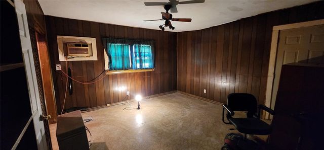 5049 N Hampshire Boulevard, Fort Worth, TX 76103