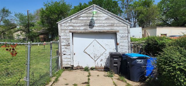 5049 N Hampshire Boulevard, Fort Worth, TX 76103