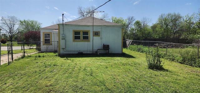 5049 N Hampshire Boulevard, Fort Worth, TX 76103