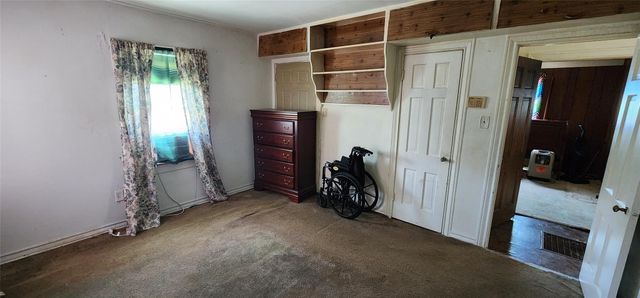 5049 N Hampshire Boulevard, Fort Worth, TX 76103