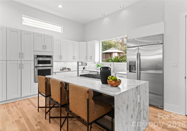 720 Ellsworth Road, Charlotte, NC 28211