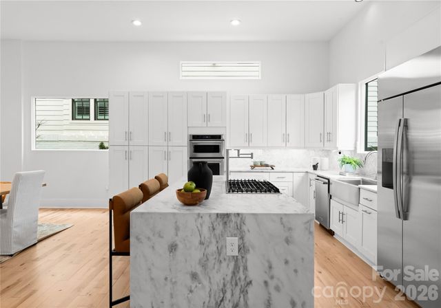 720 Ellsworth Road, Charlotte, NC 28211