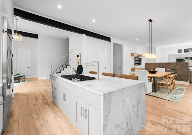 720 Ellsworth Road, Charlotte, NC 28211