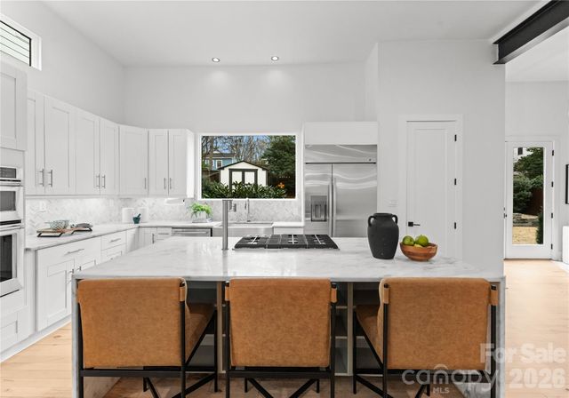 720 Ellsworth Road, Charlotte, NC 28211