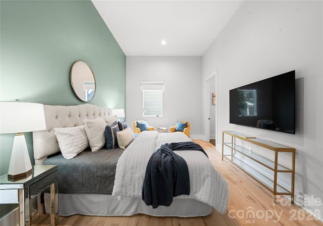 720 Ellsworth Road, Charlotte, NC 28211