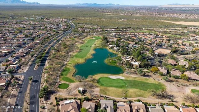 902 N Broken Hills Drive, Green Valley, AZ 85614