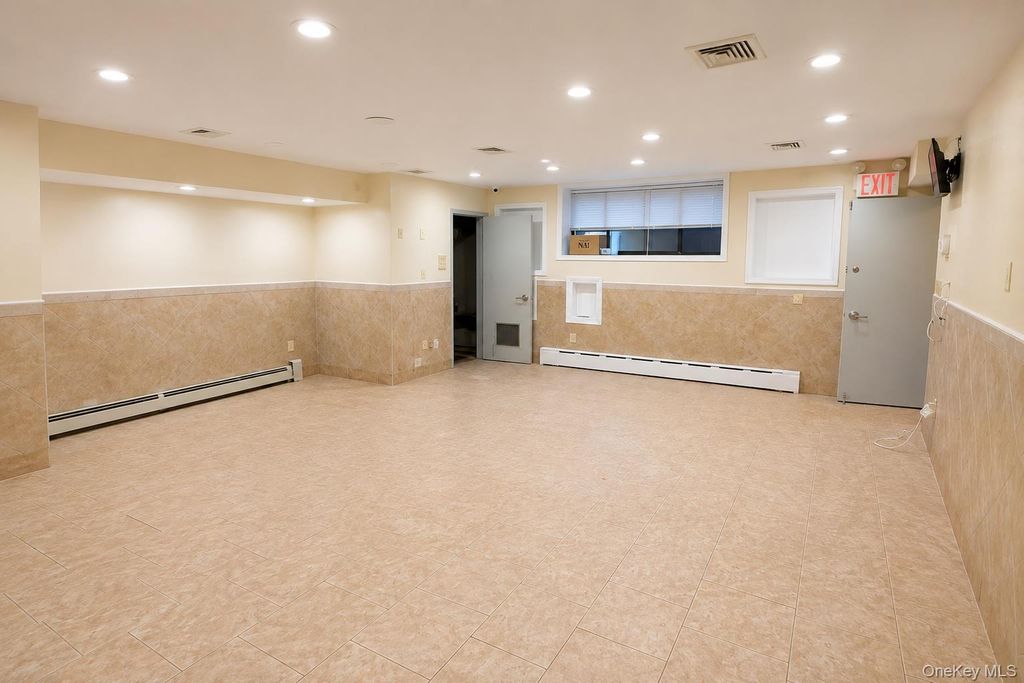104-24 51st Avenue 1, Corona, NY 11368 — photo 3