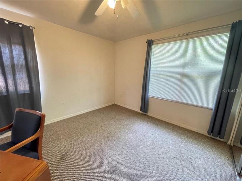 Image 12 of property listing at 3860 SW 20TH AVENUE 1801, Gainesville, FL 32607