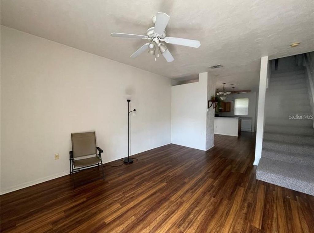 Image 6 of property listing at 3860 SW 20TH AVENUE 1801, Gainesville, FL 32607