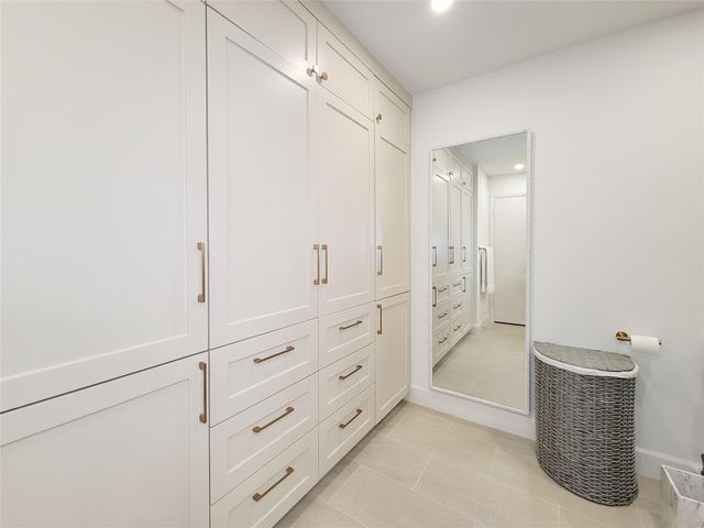 9333 Memorial Drive 320, Houston, TX 77024